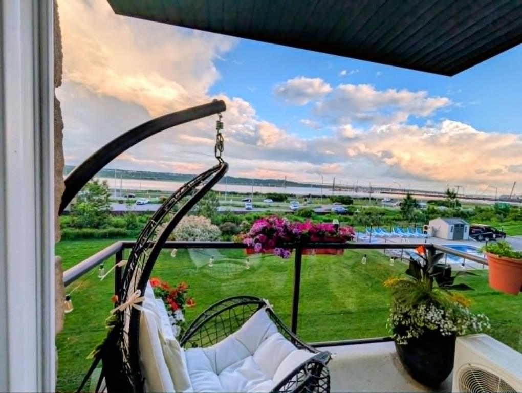 Vue sur le fleuve | 3297400