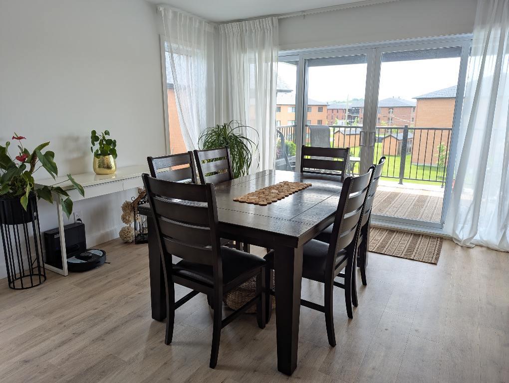 ** 1 MOIS GRATUIT ** GRAND 5½ LUXUEUX 2025 QUARTIER TRANQUILLE | 3297409
