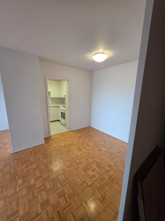CESSION DE BAIL – 4½ À CÔTE-DES-NEIGES – DISPONIBLE IMMÉDIATEMENT | 3297412