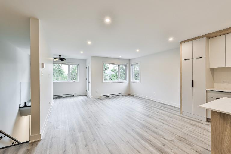 3 CH - 1 SDB - Sainte-Agathe-des-Monts - $1,800 /mo | 3297420