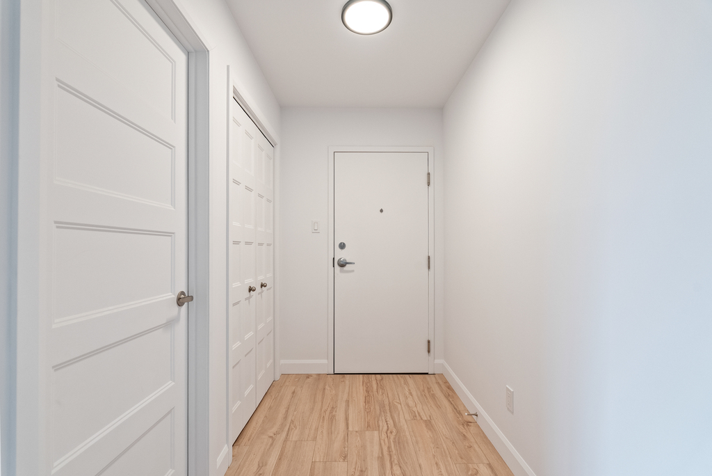 Grand 4 1/2 Récent à Louer | 3297472