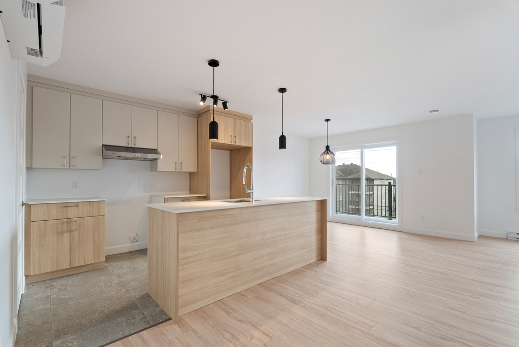 Grand 4 1/2 Récent à Louer | 3297472