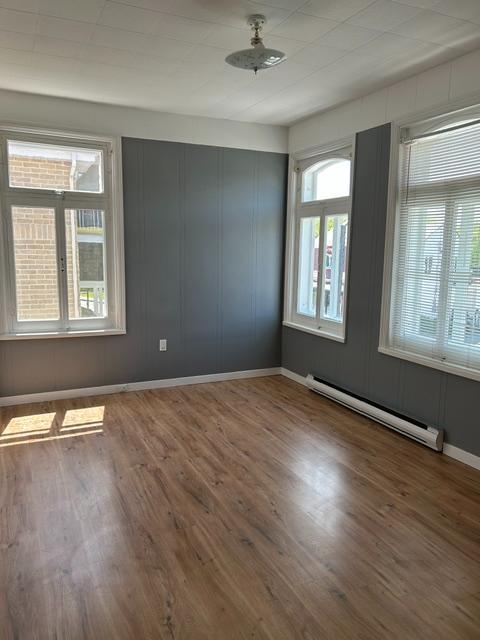 3 1\2 Ancienne -Lorette avec balcon | 3297522