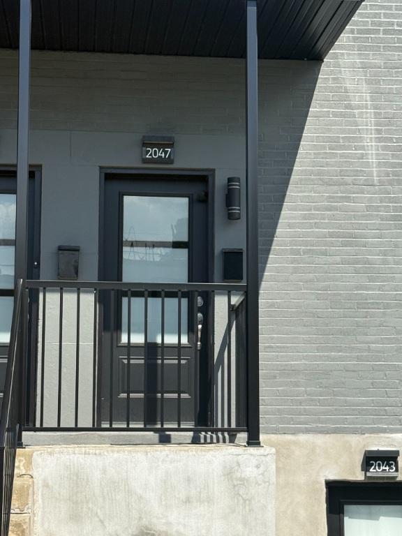 ✨ St-Hubert 5 ½ spacieux et lumineux situé à coté de l’Hôpital Charles-LeMoyne et de tous les services essentiels. 📍 Disponible 1er septembre 2026📍 | 3297557