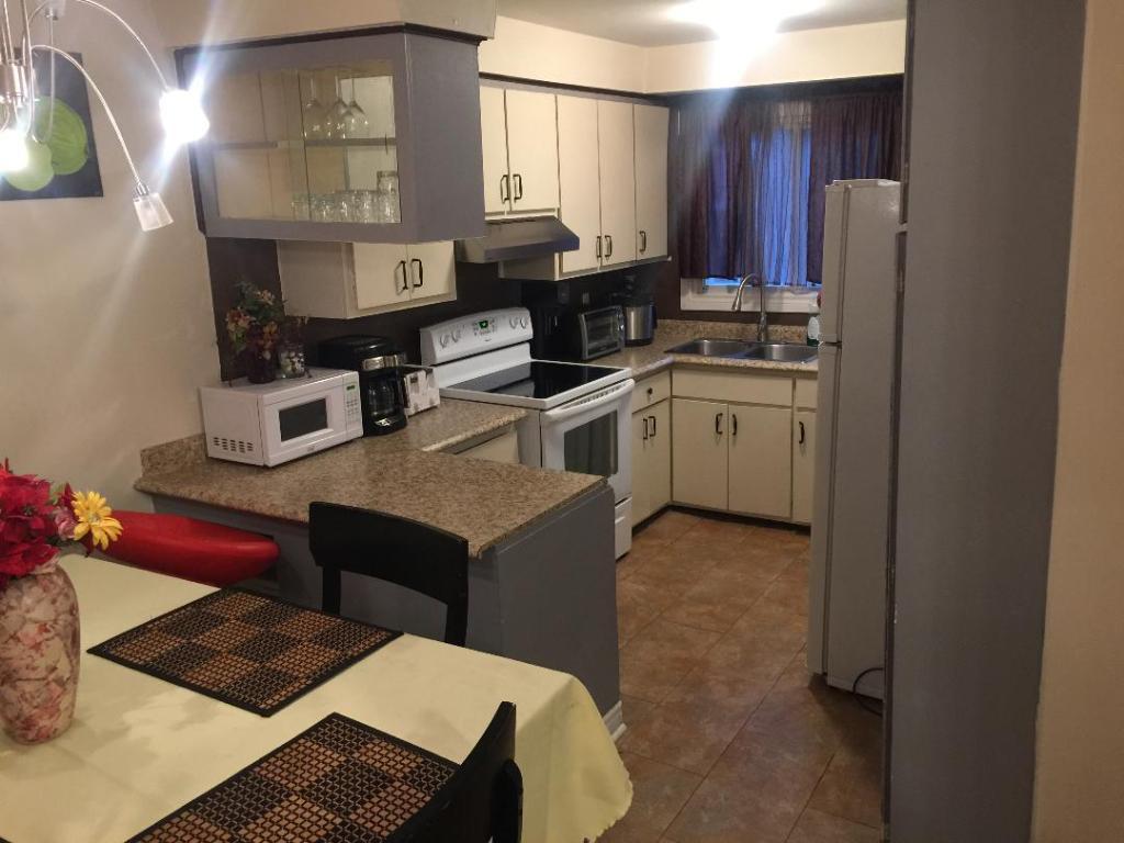 Grand 5 et demi près d'un grand parc multisport avec piscine intérieure pour vous et votre famille | 3297582