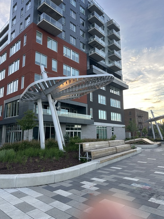 Grand 4 1/2 Moderne Centre-ville | 3297806