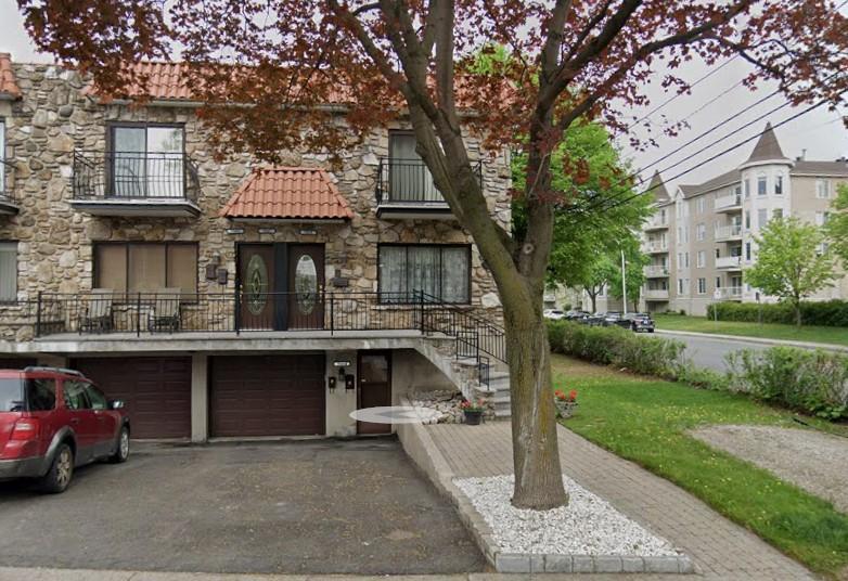 4 1/2 dans Triplex près des Galeries d'Anjou | 3297851