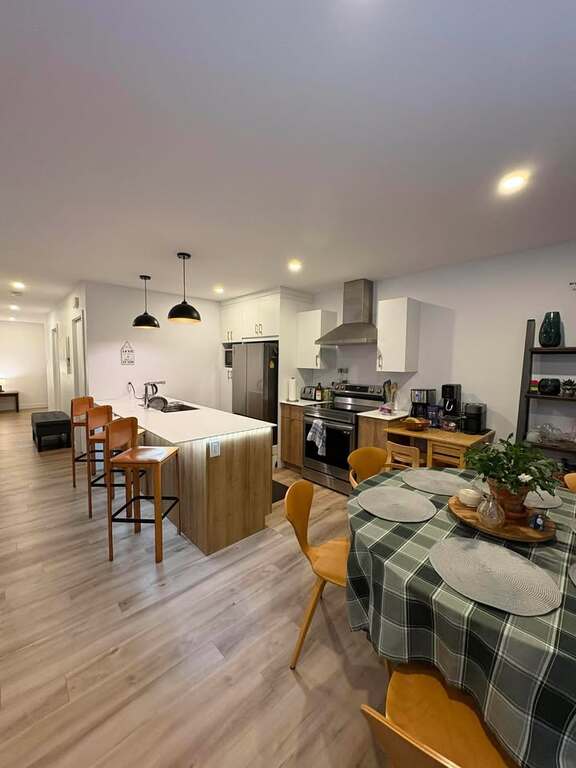 Grand 4/12 - Situé Au 984 Rue Lamarche | 3291337