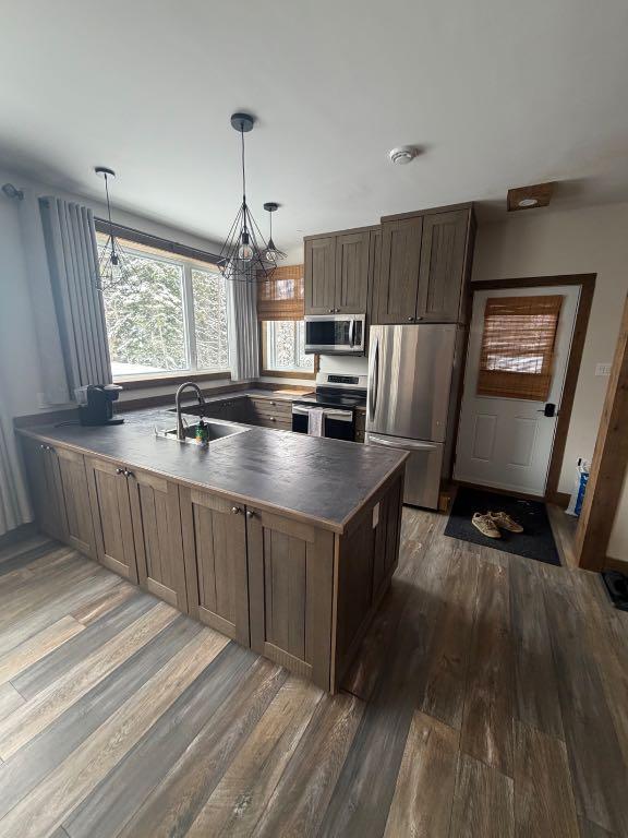 La montagne au village | 3298008