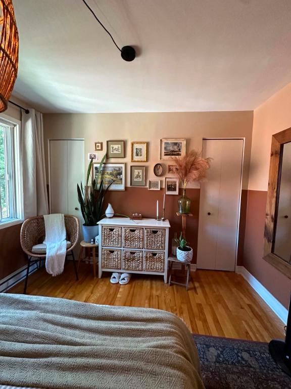 3 1/2 haut de triplex à louer ! | 3298014