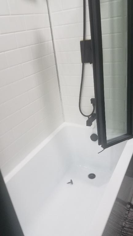 Chambre avec acces Cour et Cuisine RDC | 3298015