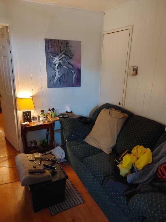 2 1/2 Disponible dans un Grand 9 pièces | 3298016