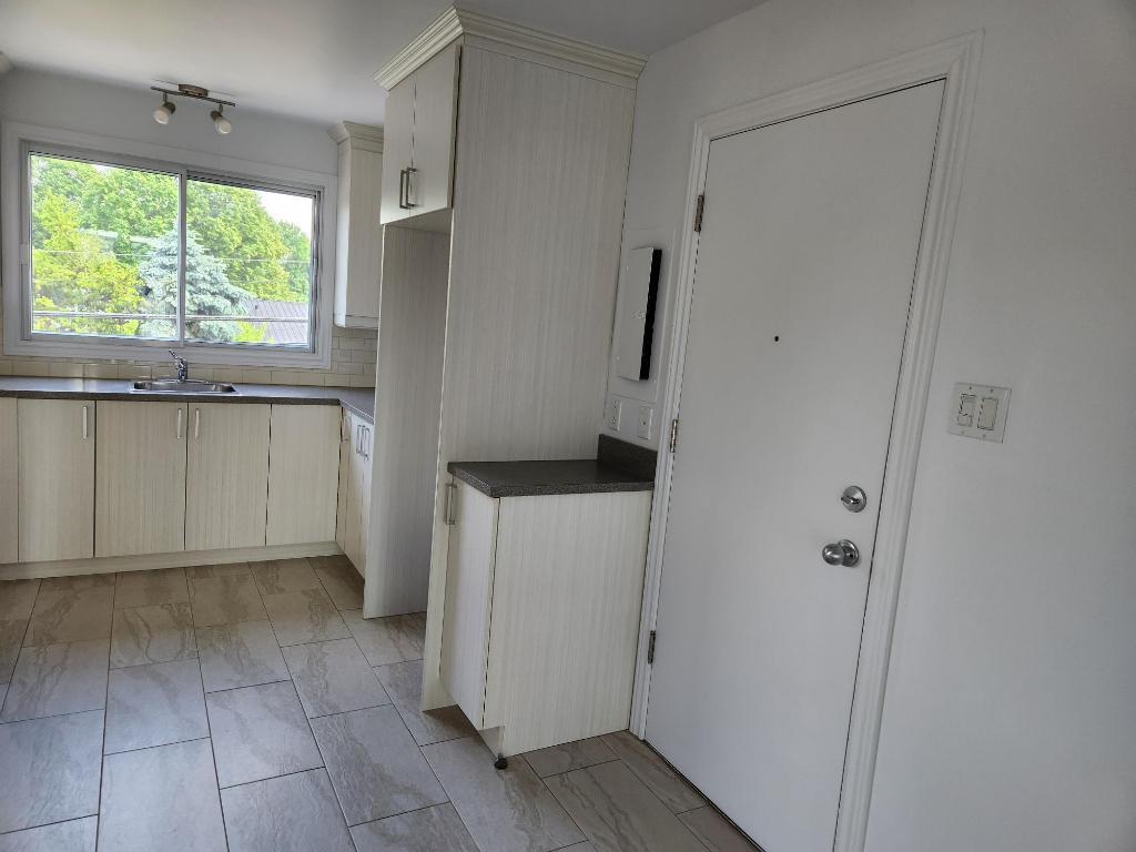 4 1/2 BOUL.CASAVANT O. ST-HYACINTHE | 3298019