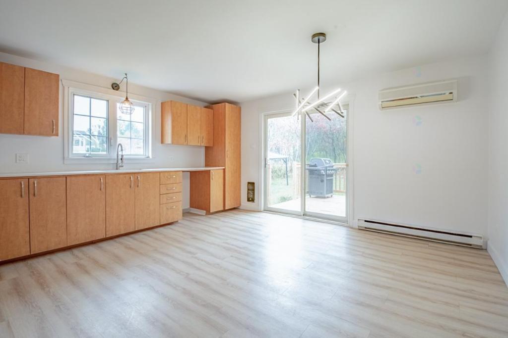 Maison 4 ½ à Louer - à proximité du Lac Magog | 3298061
