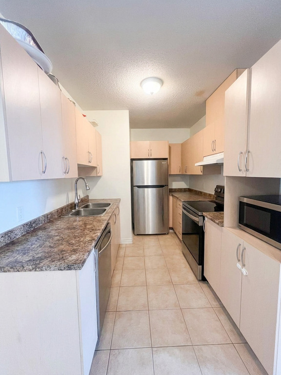 BROSSARD - 3 1/2 Dernier étage | 3298304