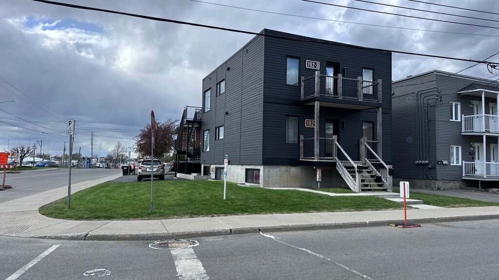 Logement Luxueux Et à Aire Ouverte | 3298310