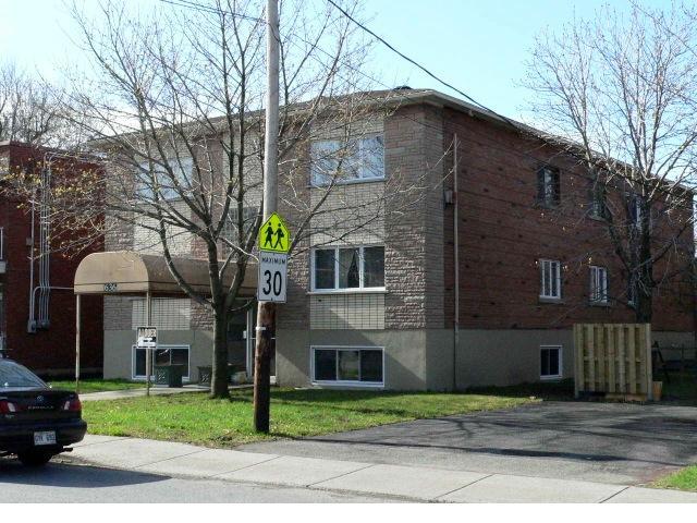 Longueuil 2 1 2 a 8 minutes a pied du métro | 3298329