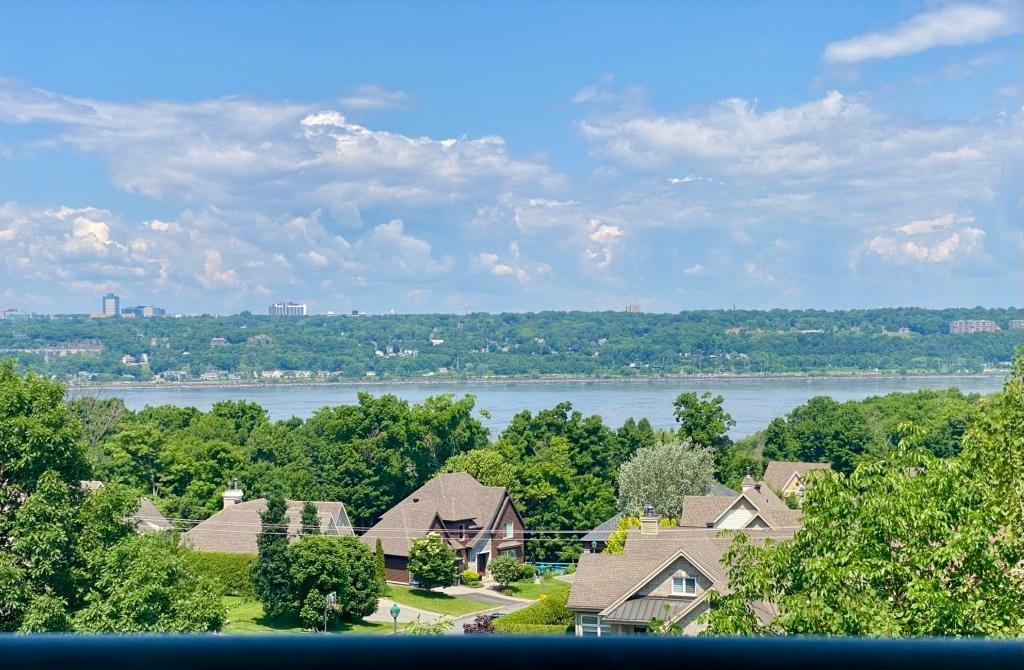 Grand 4 1/2 Sublime vue sur le fleuve | 3298392
