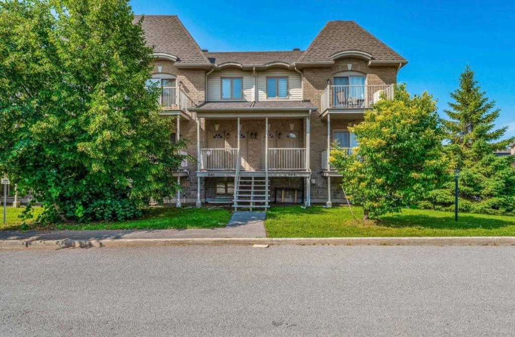 URGENT - Grand 4 et demi à louer - Disponible 1er Juillet | 3298393