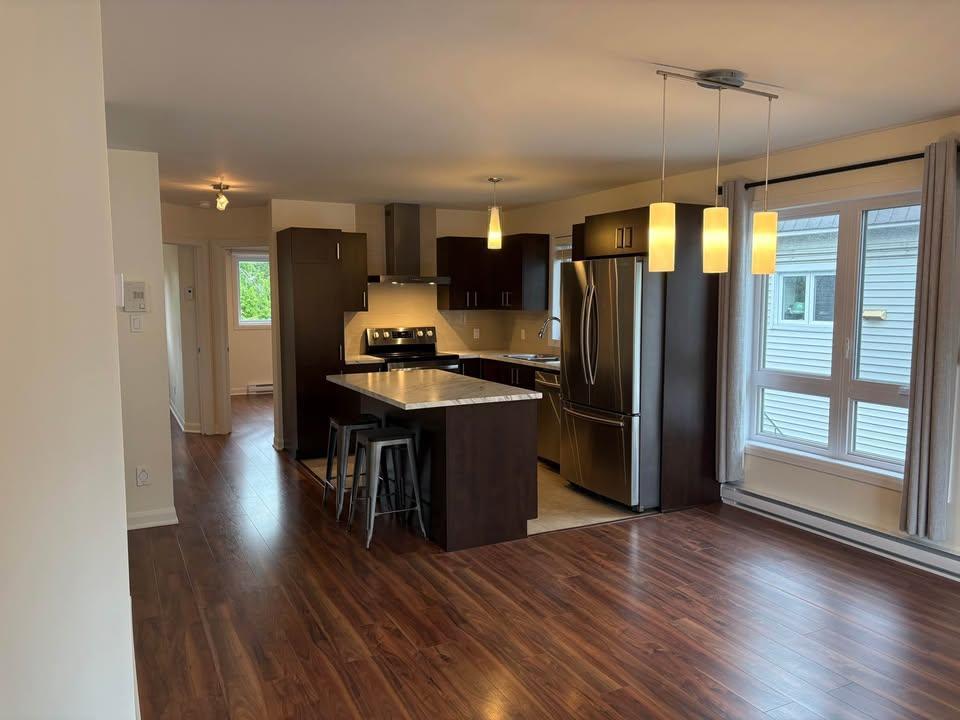 Condo à louer - 4 1/2 avec terrasse privé sur le toit | 3298402
