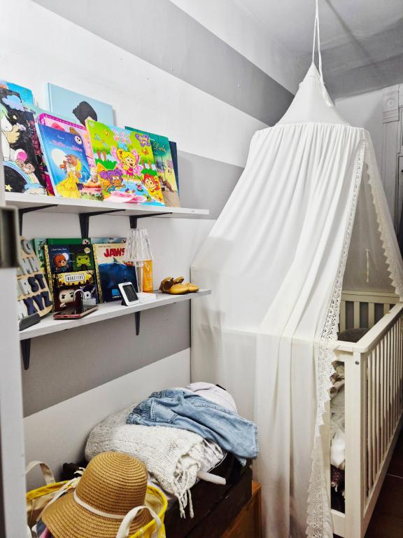 5 1/2, 2 CAC sur le Plateau Mont-Royal près du parc Lafontaine, $1875. Références | 3298403