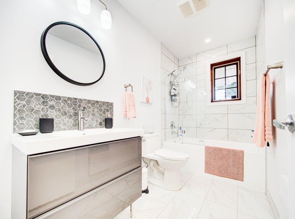 Haut d'un duplex (3 chambres) Ahuntsic | 3298411