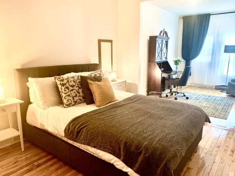 7 1/2 - Montréal (Côte-des-Neiges) - 2 500 $/mois | 3298415