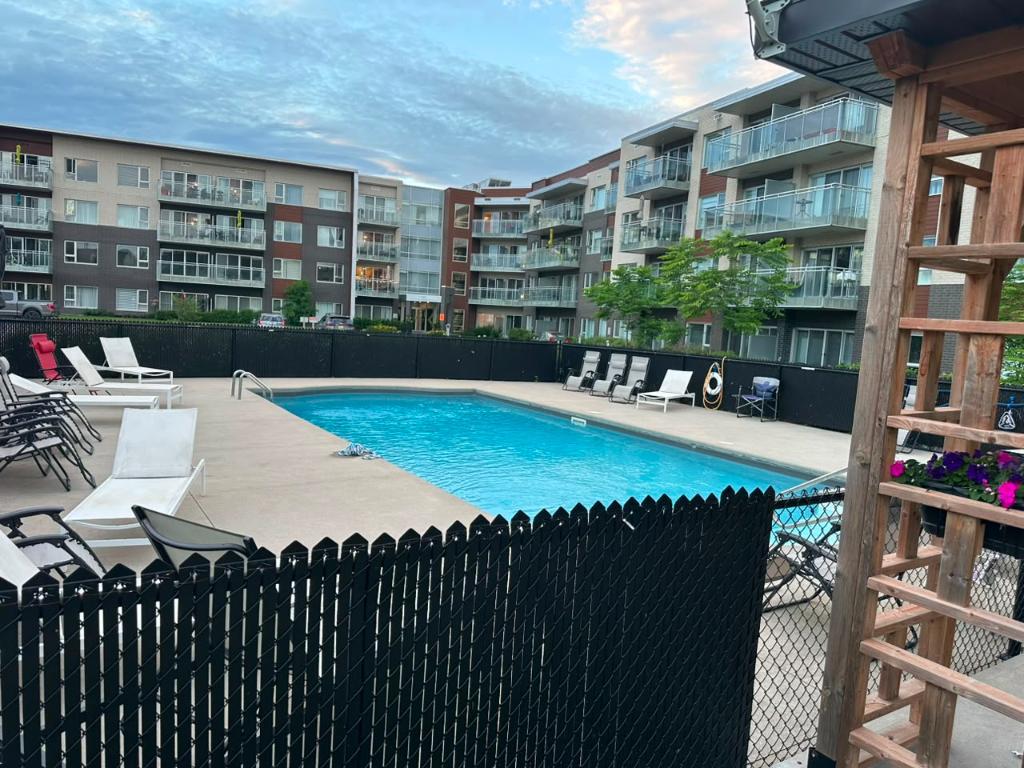 Lease Transfer | July FREE | Large 2 Bedroom | Saint-Constant Transfert de bail | Juillet GRATUIT | Grand 2 chambres | Saint-Constant | 3298419