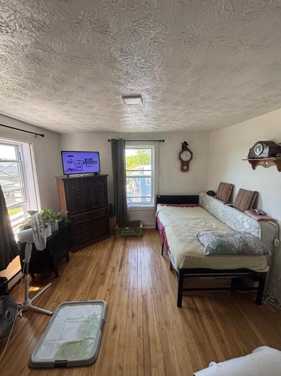 2 CH - 1 SDB - Windsor - $925 /mo | 3298717