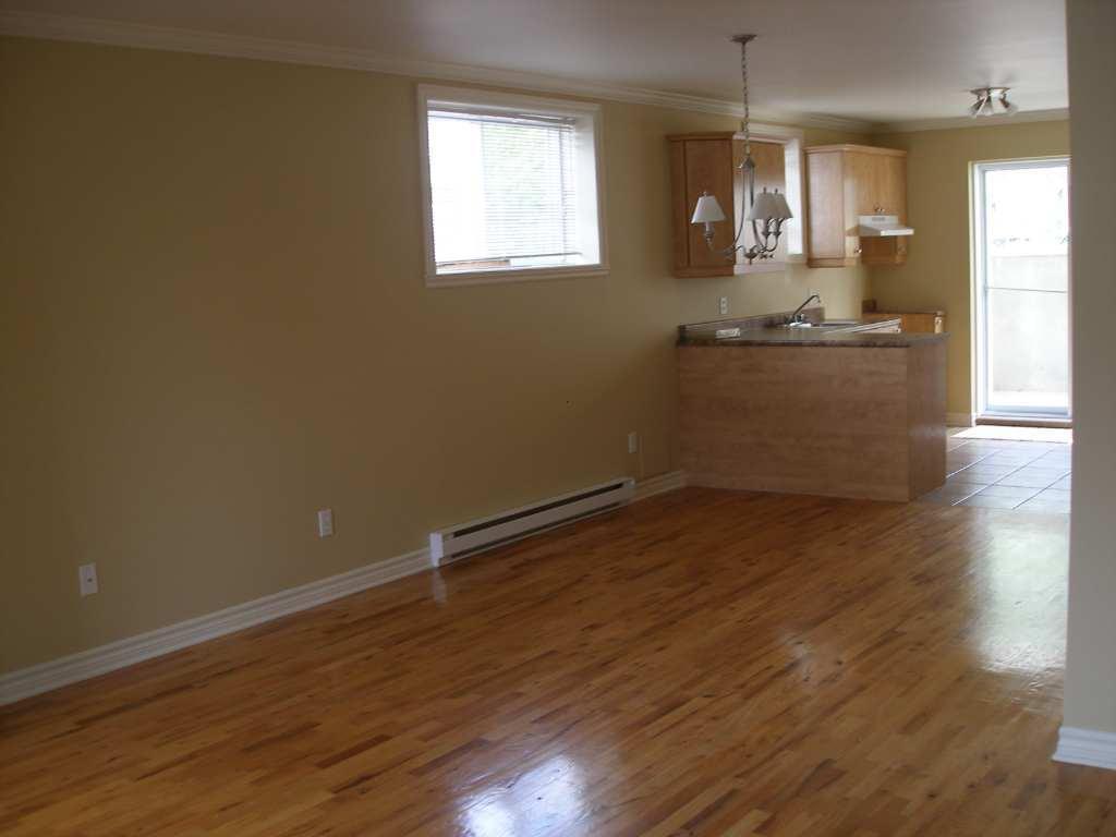 logement 4 1/2 Blainville Sous-sol | 3298740