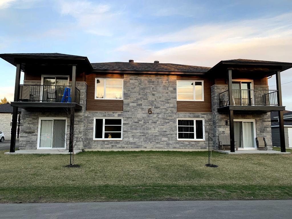 Grand logement 5 1/2 au 24 rue Arsène | 3298773