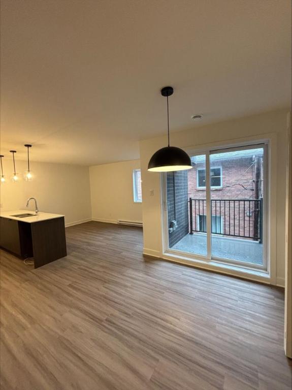 2 CH - 1 SDB - Saint-Hyacinthe - $1,400 /mo | 3298797
