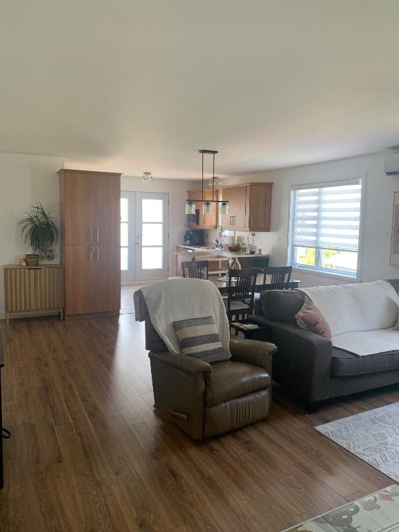 Grand 5 1/2 à louer pour le 1er août | 3304226