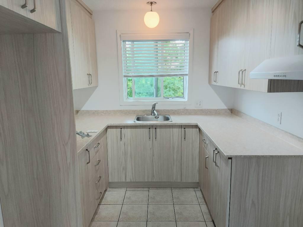 Grand logement 5 1/2 à Hull, près du Parc de Gatineau | 3298901