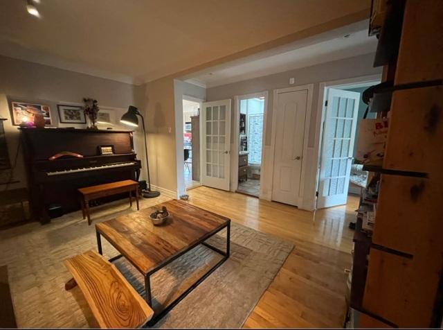 7 1/2 RDC avec sous-sol, cour privée et stationnement | 3298918