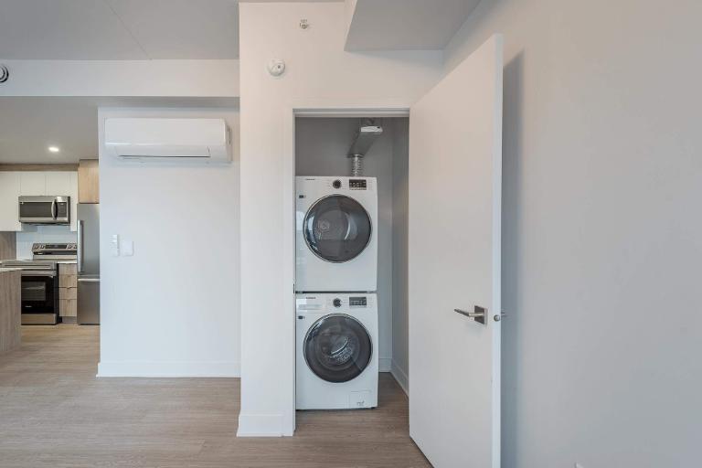 2 CH - 1 SDB - Montréal - $2,480 /mo | 3298984