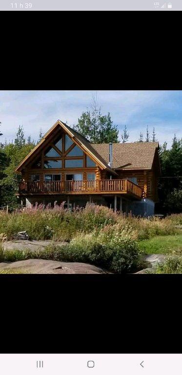 chalet bord de mer située à Port-Cartier | 3304269