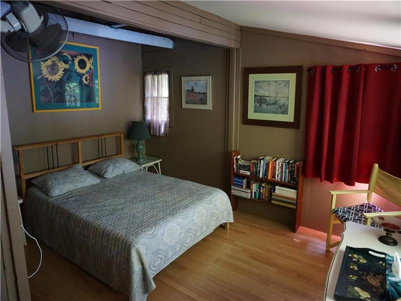 Charming Cottage on Lac Bernard near Wakefield | 3304402