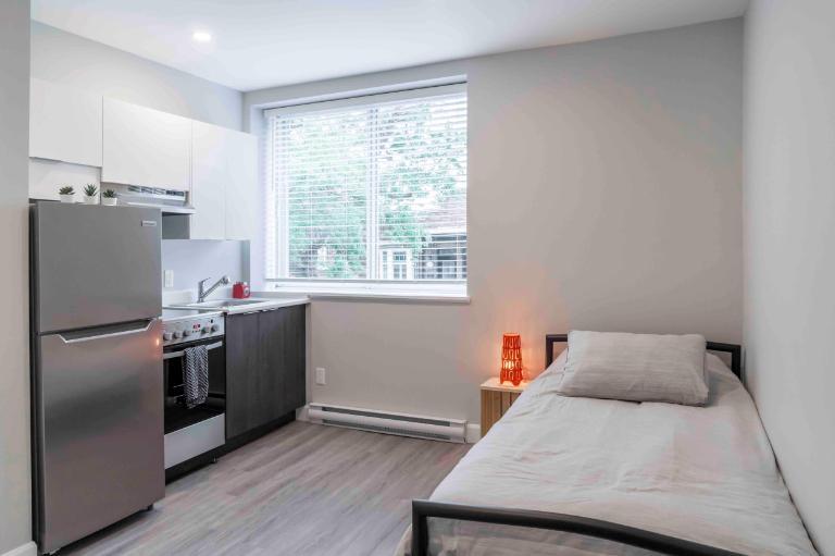 Studio rénové - Métro Crémazie | 3306221