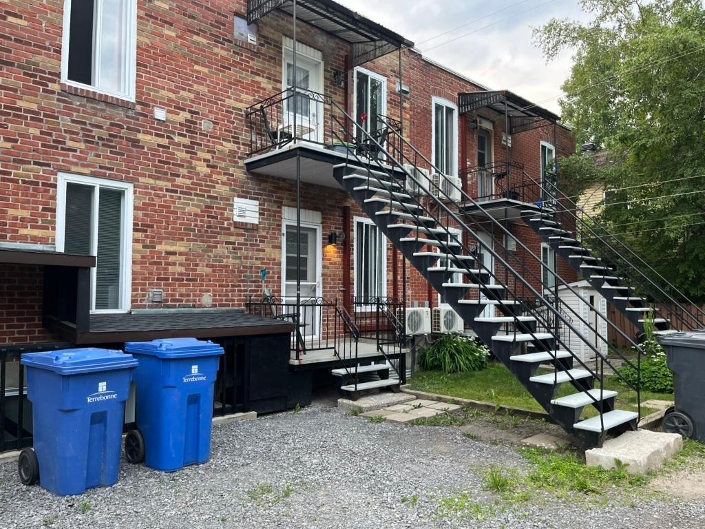 4 1/2 vieux Terrebonne libre immédiatement | 3301647