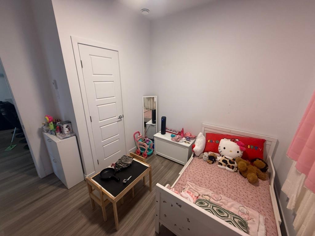 Cession de bail – Grand 6 ½ moderne au rés de chaussée | 1 650 $/mois 4 chambres, 2 stationnements | 3301669