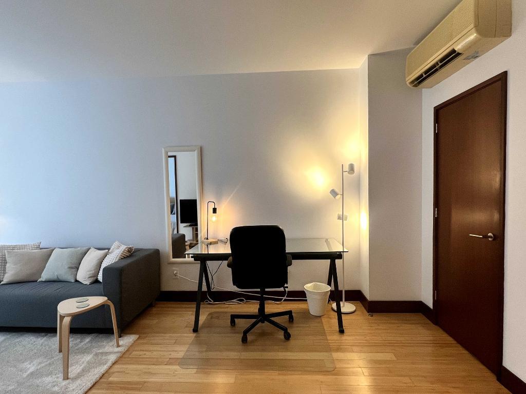 3 1/2 - Vieux Montreal - Meublé - Stationnement interieur - 1er septembre. | 3301714