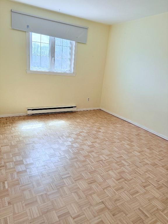 4 chambres à coucher maison à louer à Brossard-house for rent 1e juillet | 3302892