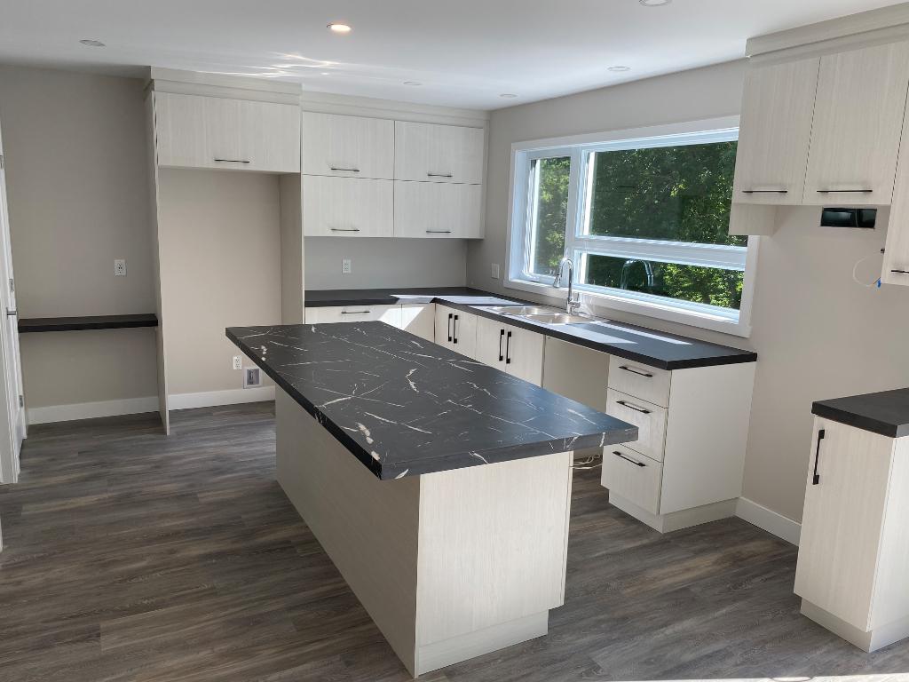 Logement grand 51/2 2800'c | 3307457