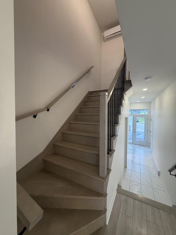 MAISON DE VILLE LUXE NEUVE À LOUER-MIRABEL ST-CANUT | 3302917
