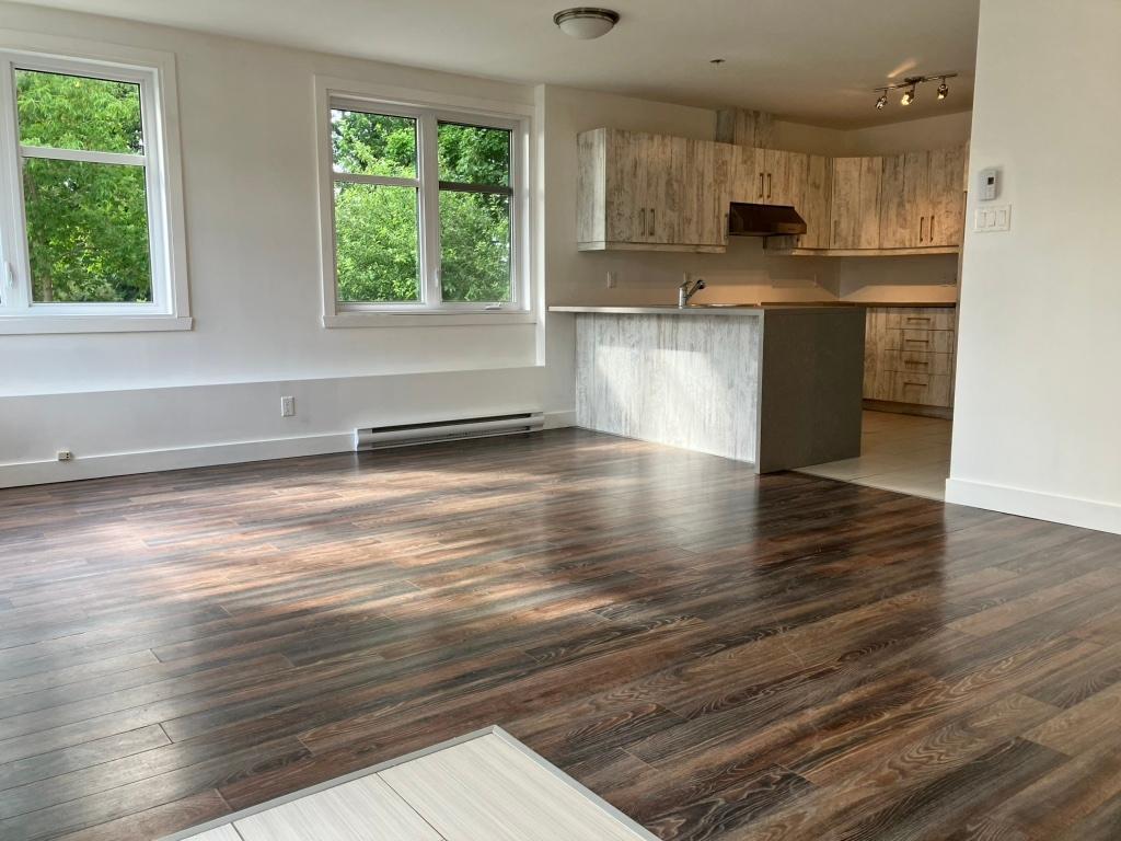 Très beau logement 4 1/2 à Lévis avec garage | 3303007