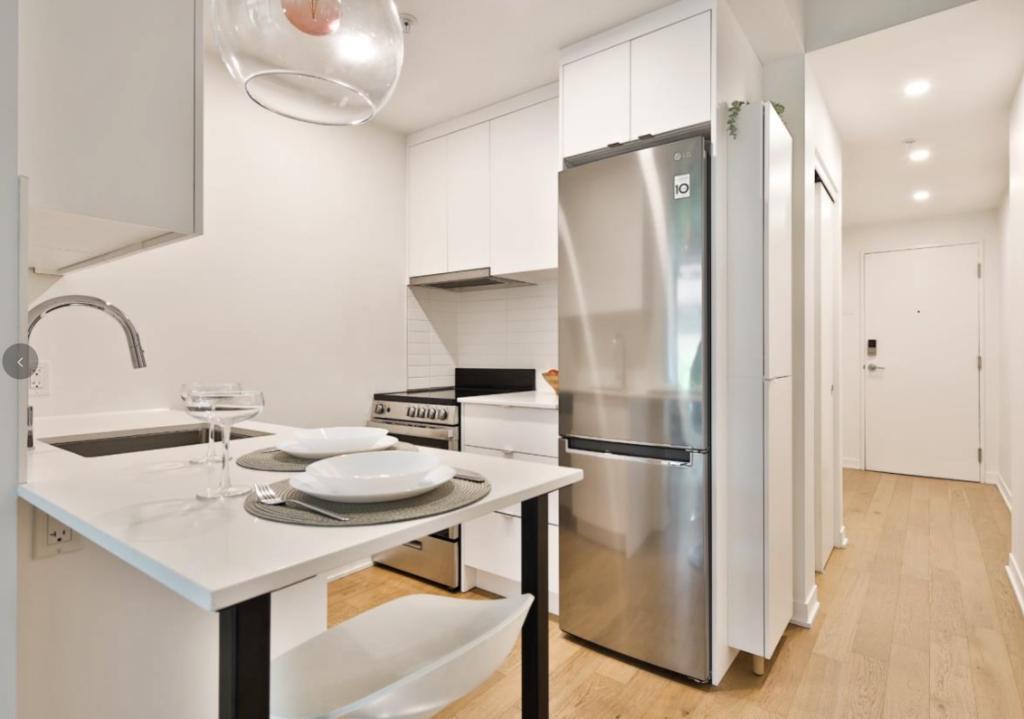 Studio à Louer Ahuntsic | 3303012