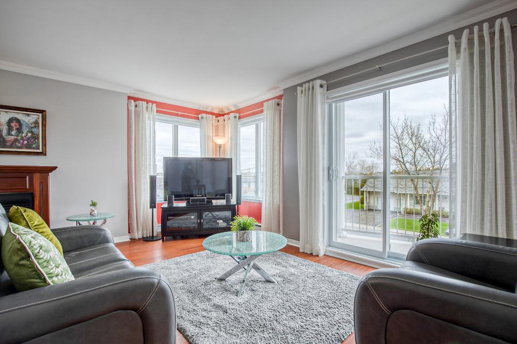 Grand Condo / Appartement 4 1/2 à Louer - for Rent , Bord de L'Eau - Waterside avec Ascenseur - Elevator | 3303024