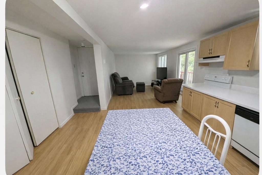 4 ½ – Entièrement rénové - DISPO DÈS LE 1ER AOÛT | 3303139