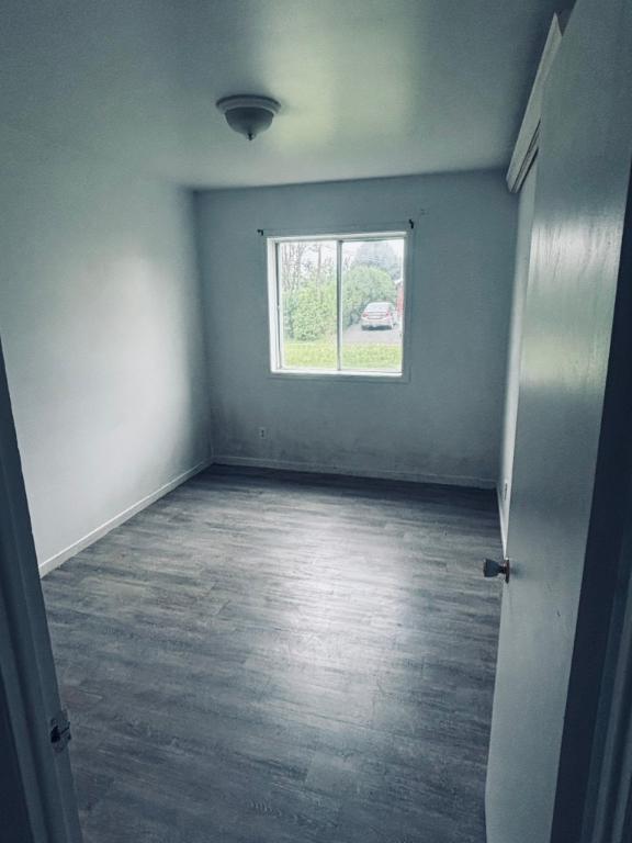 Libre fin juillet 4 1/2 bas d'immeuble chauffer-éclairer | 3303141